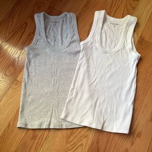 Abercrombie Essential Rib Tuckable Scoopneck Tank
